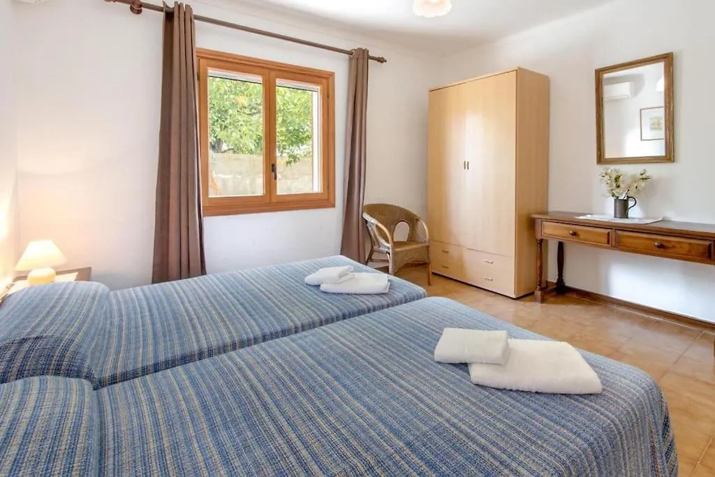 3 Bedrooms Villa With Pool Near Pollensa By Renthousing 0*, Pollenca Spain