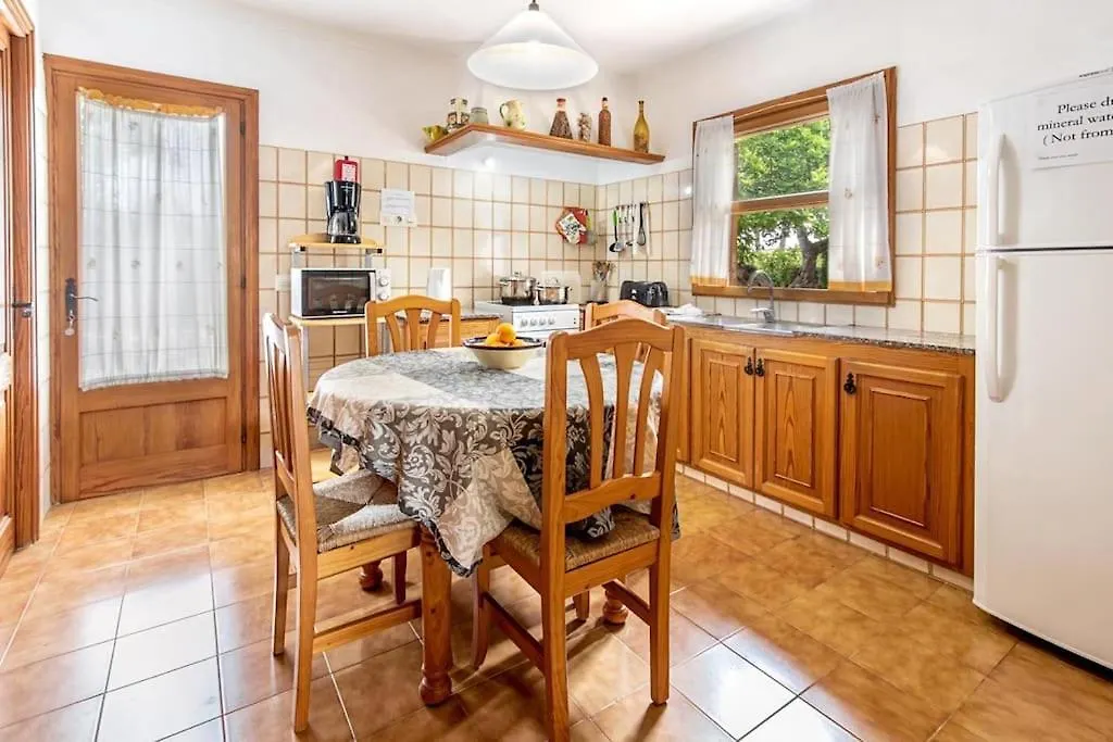 3 Bedrooms Villa With Pool Near Pollensa By Renthousing 0*, Pollenca Spain